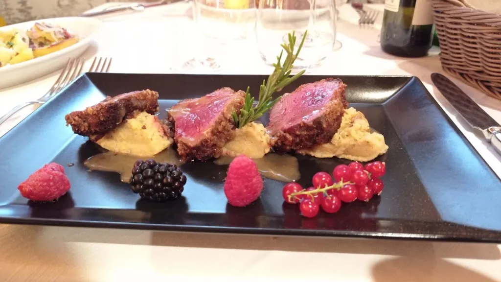 Restaurant Lake Scin_Cortino_slider_image_3