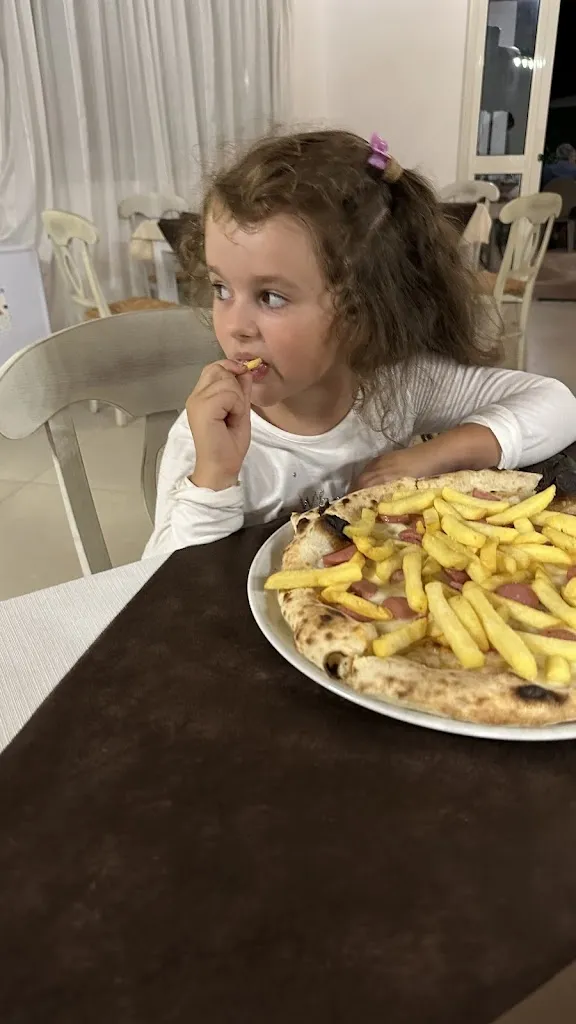 Maryna Lebedieva_Fiumara - Ristorante - Pizzeria - Garden Bar_Fiumara_recensione