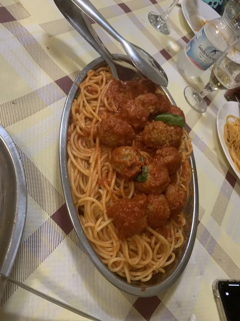 Bar Ristorante Pizzeria The Official restaurant in Fossato Serralta