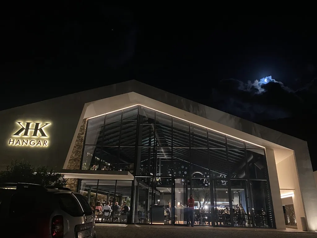 Robert White_Hangar Lounge Restaurant_Francavilla Angitola_review