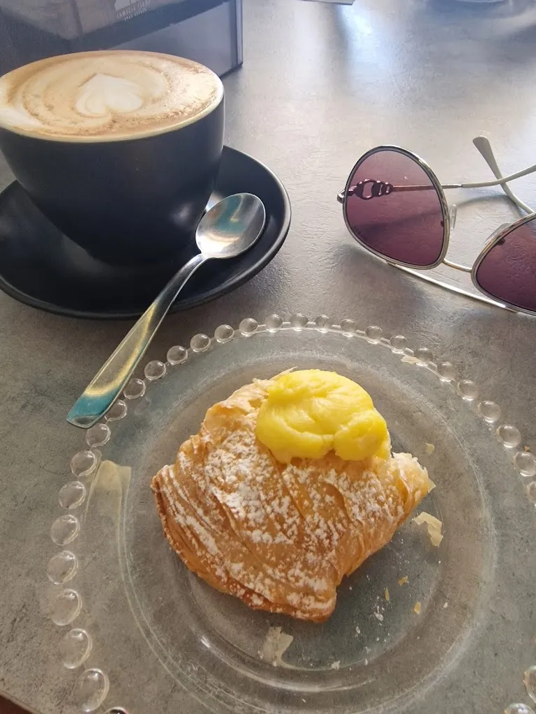 Aldo Cutri_COSMIC - Bar Pizzeria Self Service - Ristorante_Francavilla Angitola_review