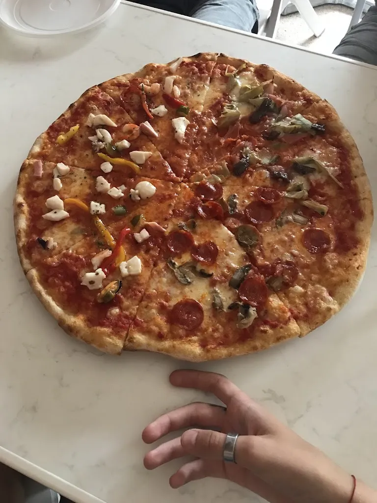 Микита Коваль _La Bottega Della Bonta' Di Colonna Vincenzina_Francavilla Marittima_review