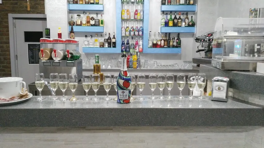 Bar Trattoria Rosticceria Pizzeria Del Corso restaurant in Francica