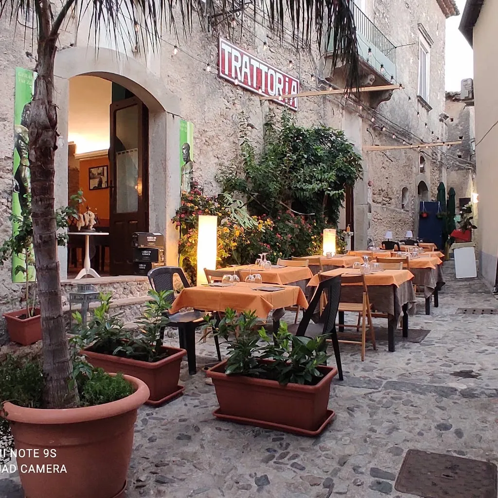 Trattoria " Broccia" restaurant in Gerace