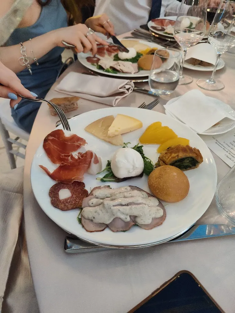 Lewis_Ristorante Casale Signorini_Coppito_review