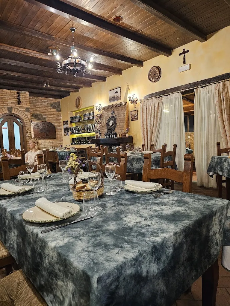 Ristorante La Paladina_Gasperina_slider_image_2