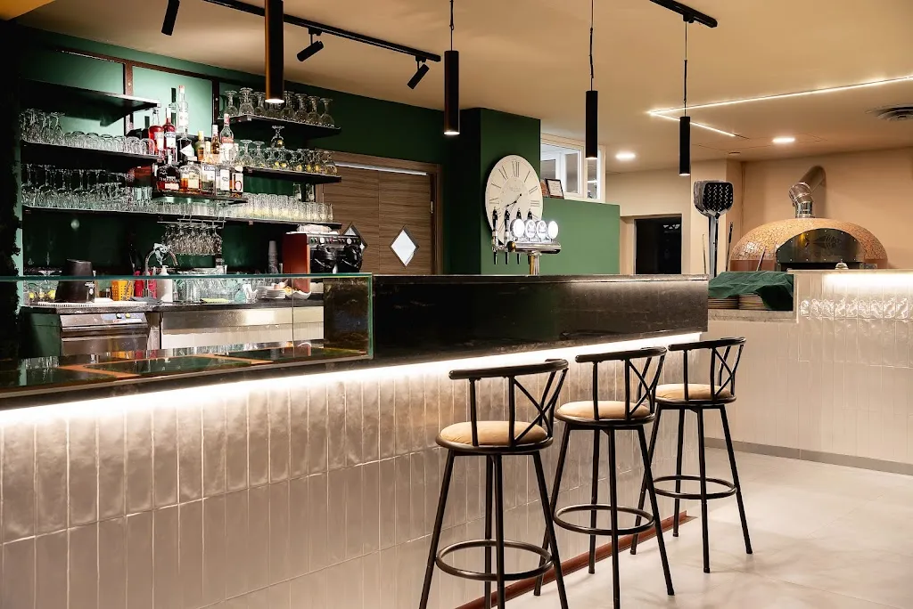 IL PESCATORE Ristorante Pizzeria B&b restaurant in Gasperina