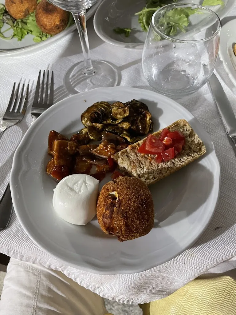 Gunther Van Kerckhove_La Taverna di Baffone_Giffone_review