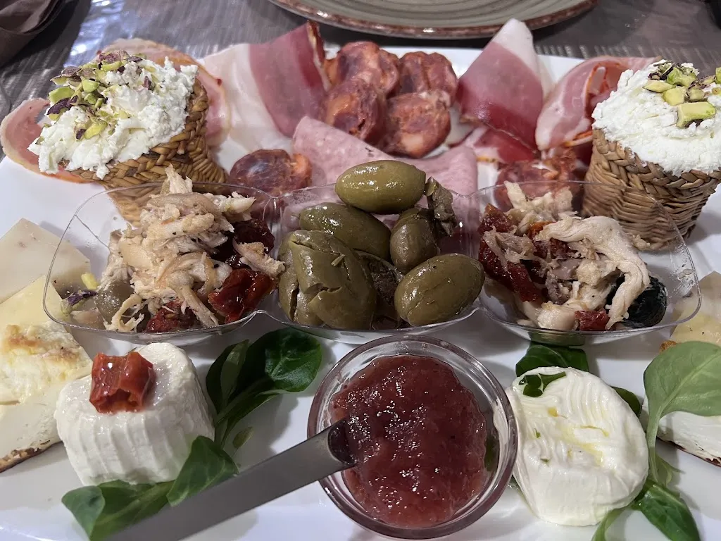 La Cantina del Macellaio_Gioiosa Ionica_slider_image_3