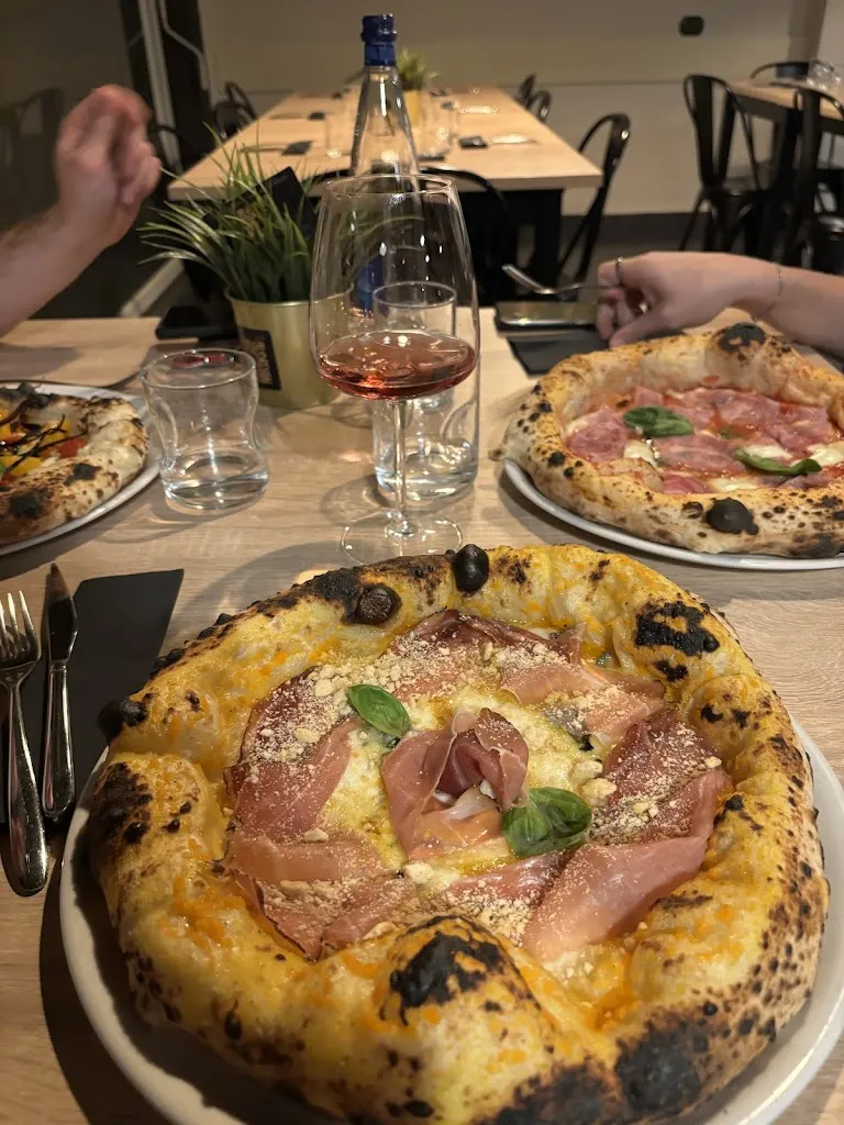 Klára Nowak_Quellidellanotteofficial_Fuscaldo_review