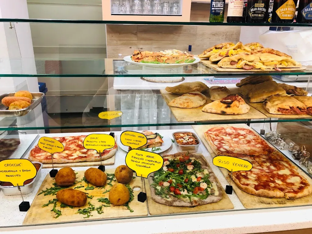 AcciPizza Fuscaldo restaurant in Fuscaldo