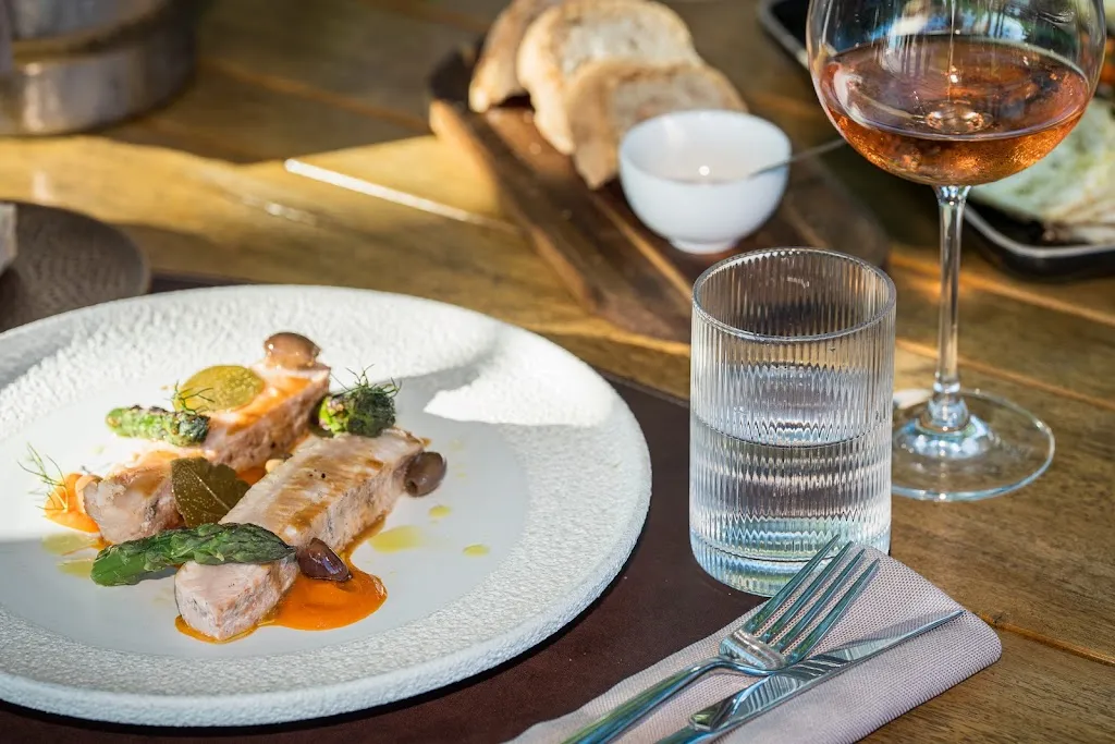 Hang Loose Bistrot - Restaurant Lounge_Gizzeria_slider_image_3