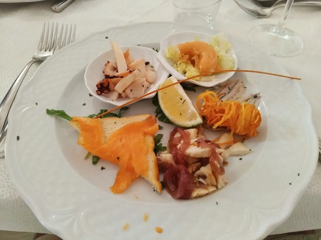 La Baronessa Ristorante Pizzeria_Gizzeria_slider_image_3