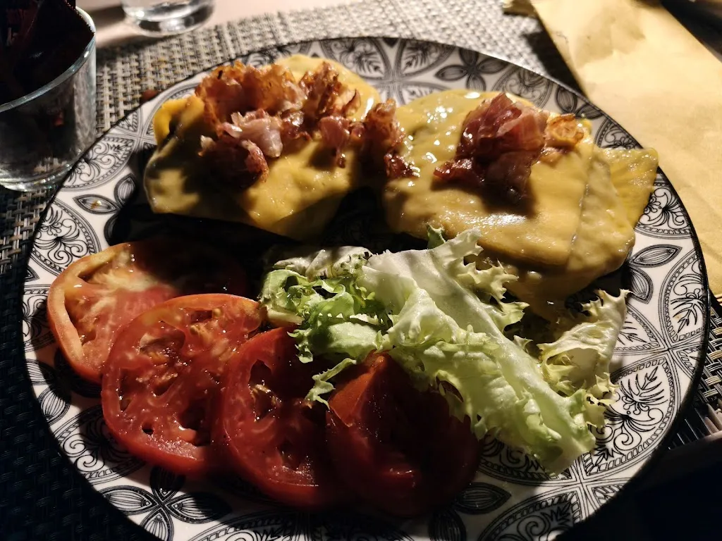 Vidocq - Wine Beer Food_Girifalco_slider_image_3