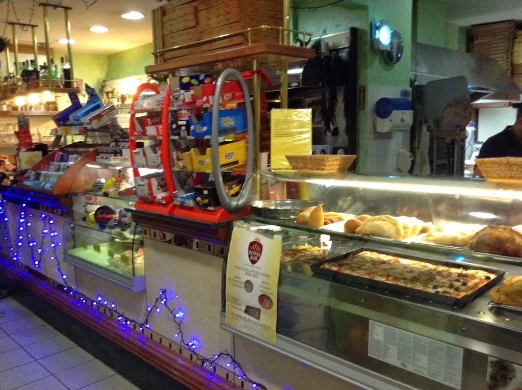 ROYAL- Bar, Rosticceria, Pizzeria, Paninoteca, Servizio catering_Girifalco_slider_image_1