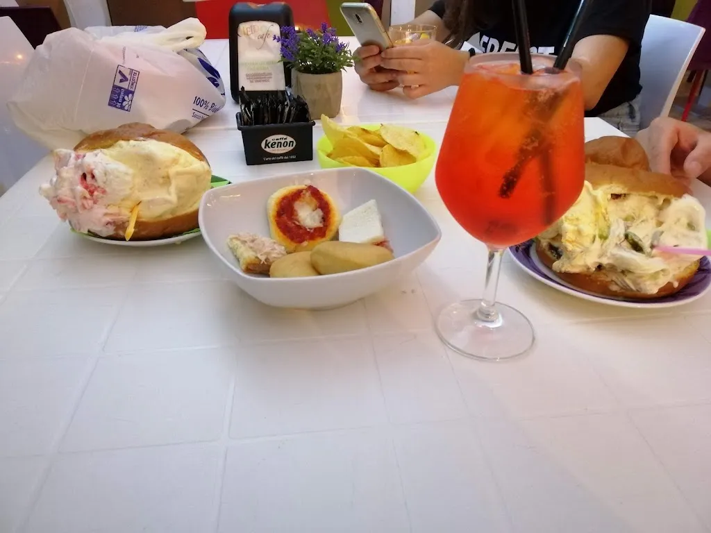 Kaleido Cafè_Girifalco_slider_image_2