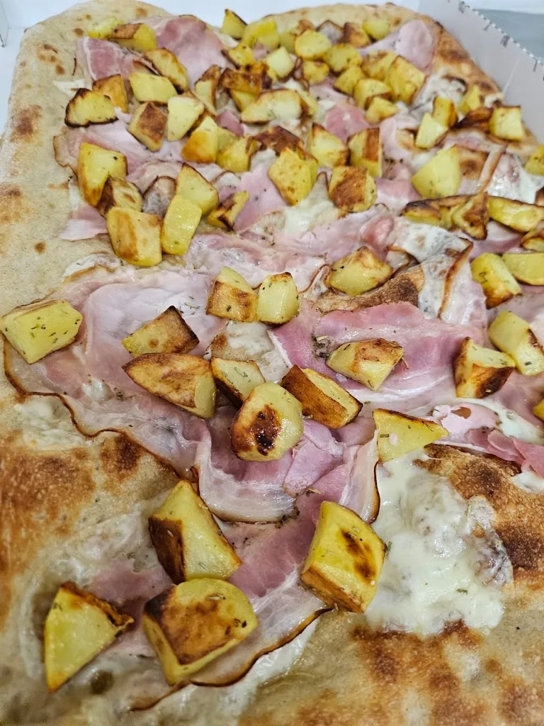 Menu_Crunchy pizza 3.0_Girifalco_image_8