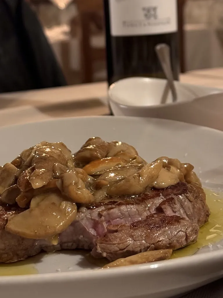 Salvatore Santo Anello_Il Ritrovo dei Picari_Grotteria_review