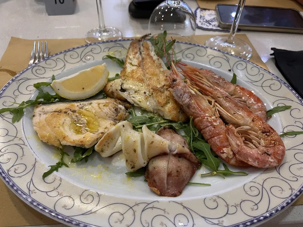 UniQue bar.club.food_Guardavalle_slider_image_3