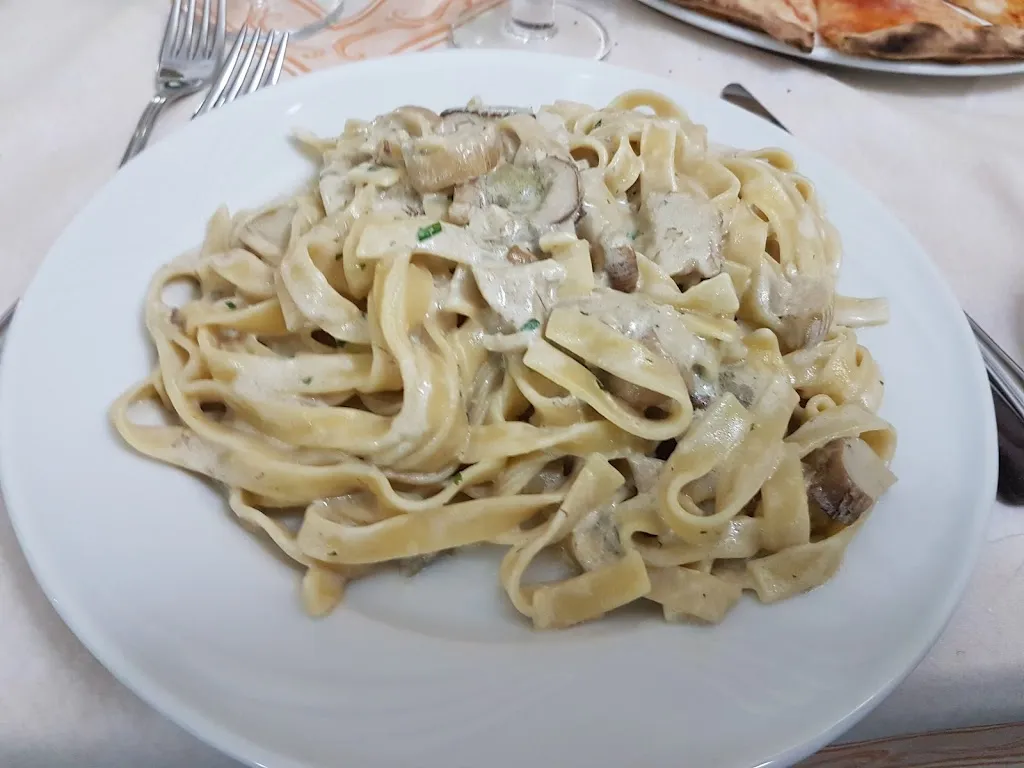 Daniel C_Albergo Ristorante Pizzeria Katisan_Guardia Piemontese_Bewertung