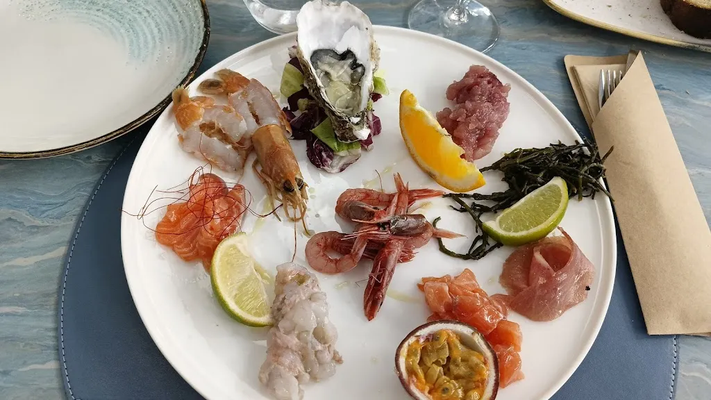 GustAmare Restaurant - Mercato Ittico_Laganadi_slider_image_3