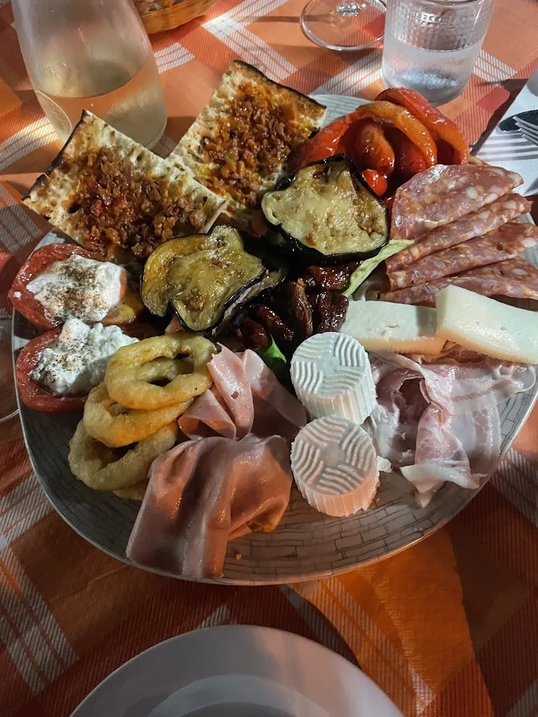 Ursula B-K_Bar-Trattoria Il Ritrovo_Joppolo_recensione