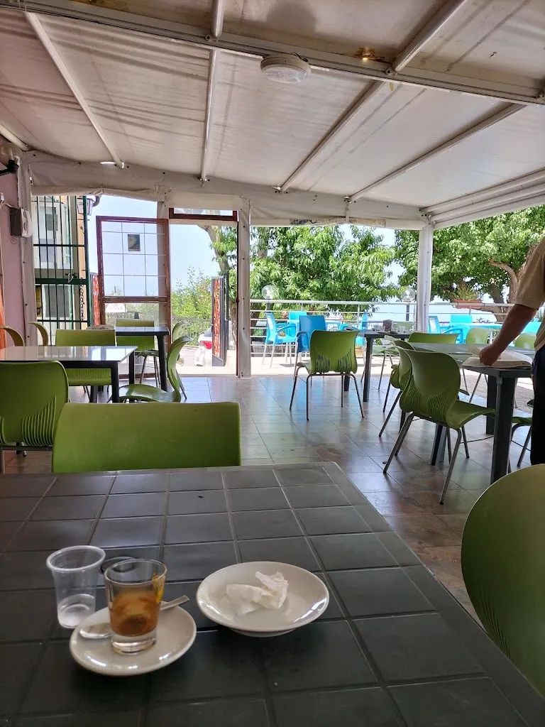 Bar-Trattoria Il Ritrovo_Joppolo_slider_image_1