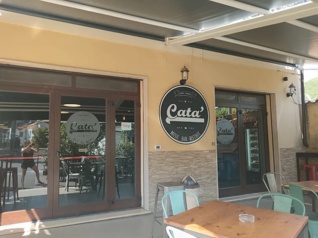 Grazia Savino_Catà Music Bar Bistrot & Pizza_Laino Borgo_review