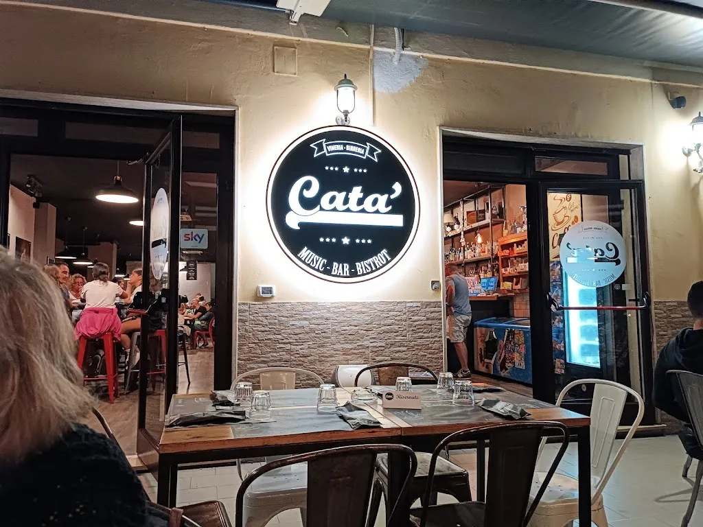 Catà Music Bar Bistrot & Pizza_Laino Borgo_slider_image_3