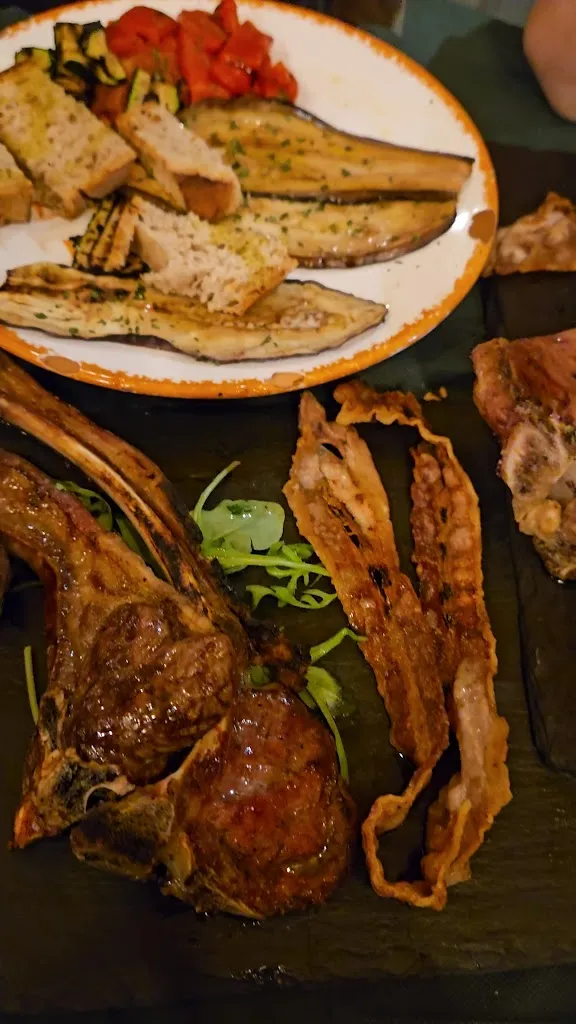 La Locanda del Puledro Impennato - Specialità Arrosticini_Coppito_slider_image_2