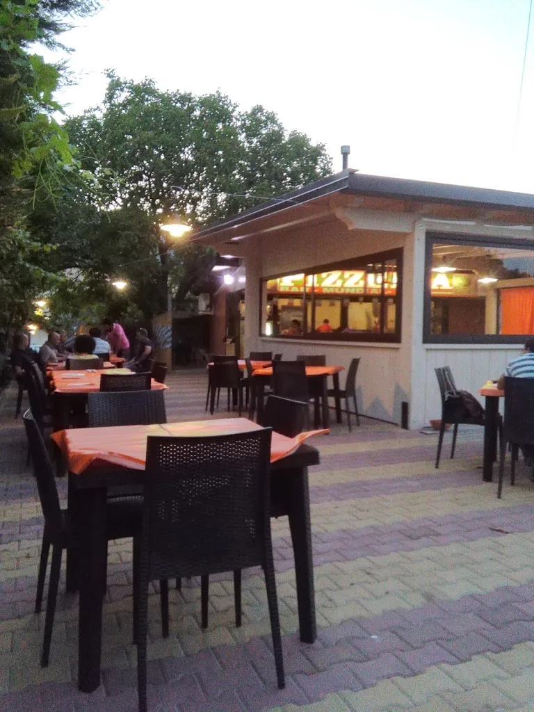 Caruso Diego restaurant in Lattarico