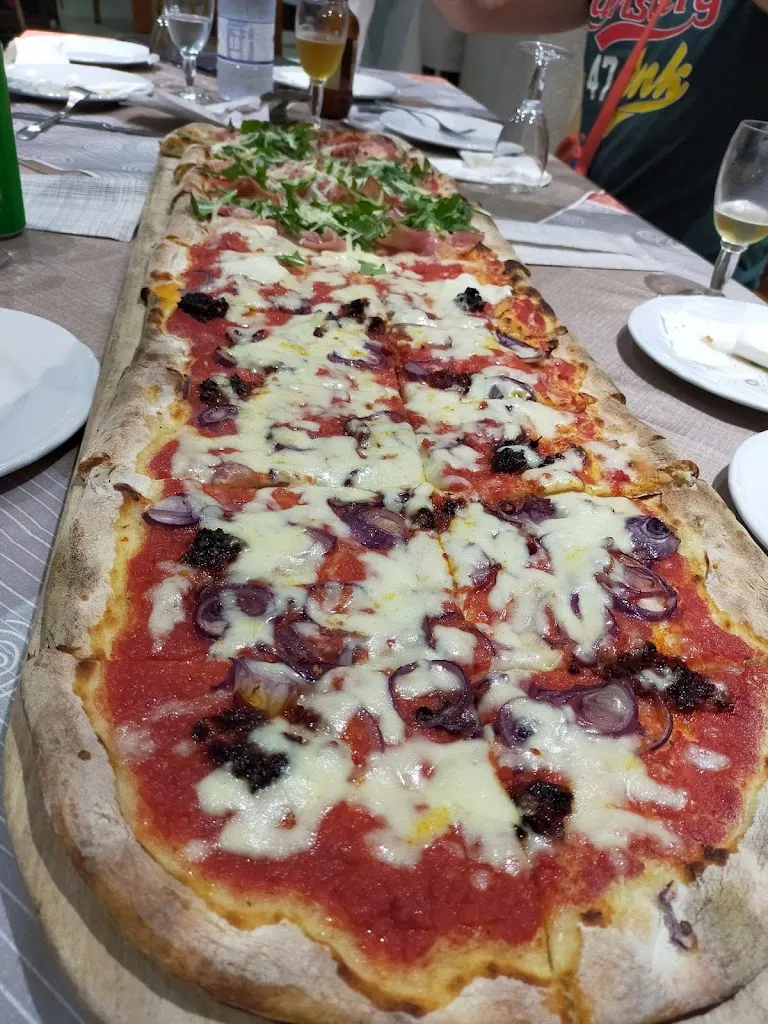 Antonella Castrigno_ristorante pizzeria arcobaleno di Taverniti Francesca_Limbadi-Caroni_review