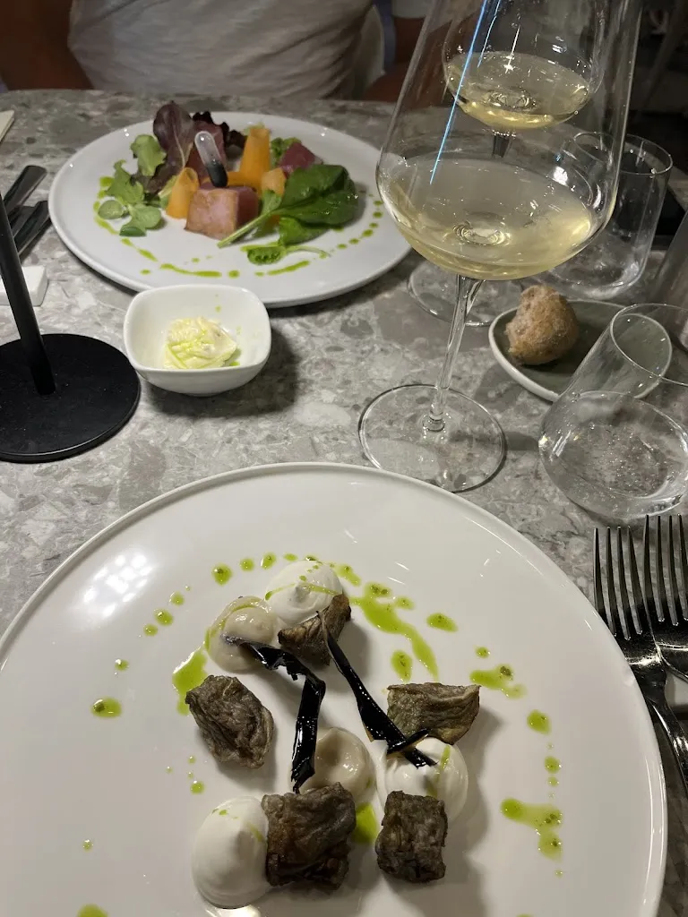 Roy Zohar_Anita_Locri_review