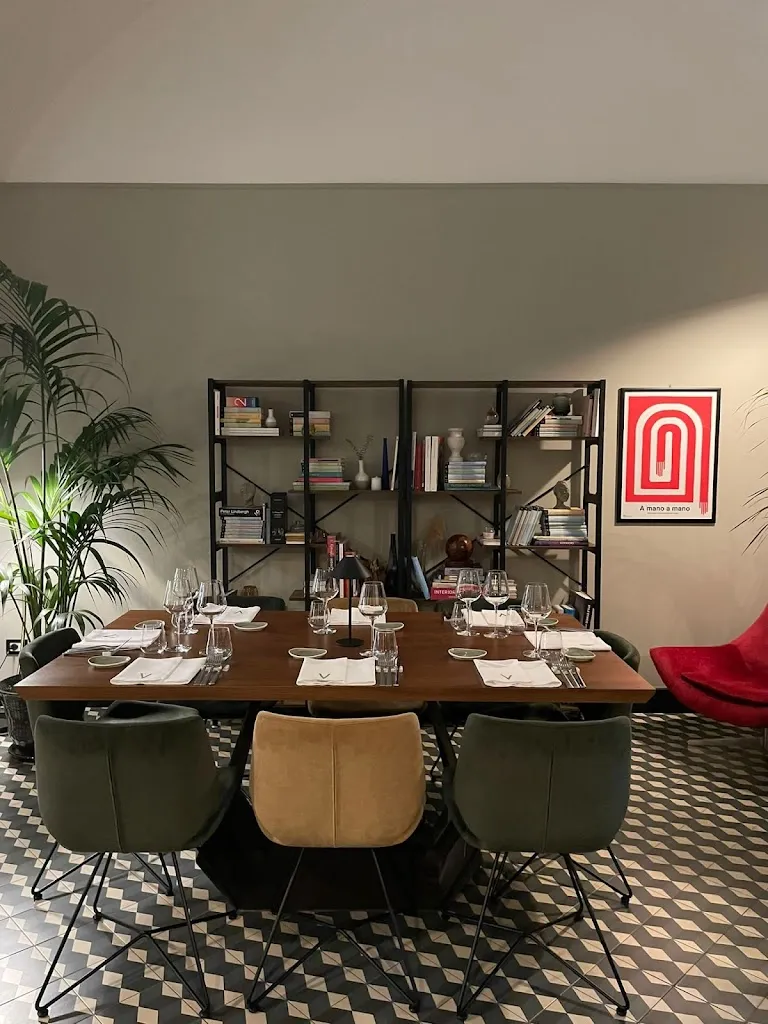 Anita_Locri_slider_image_1