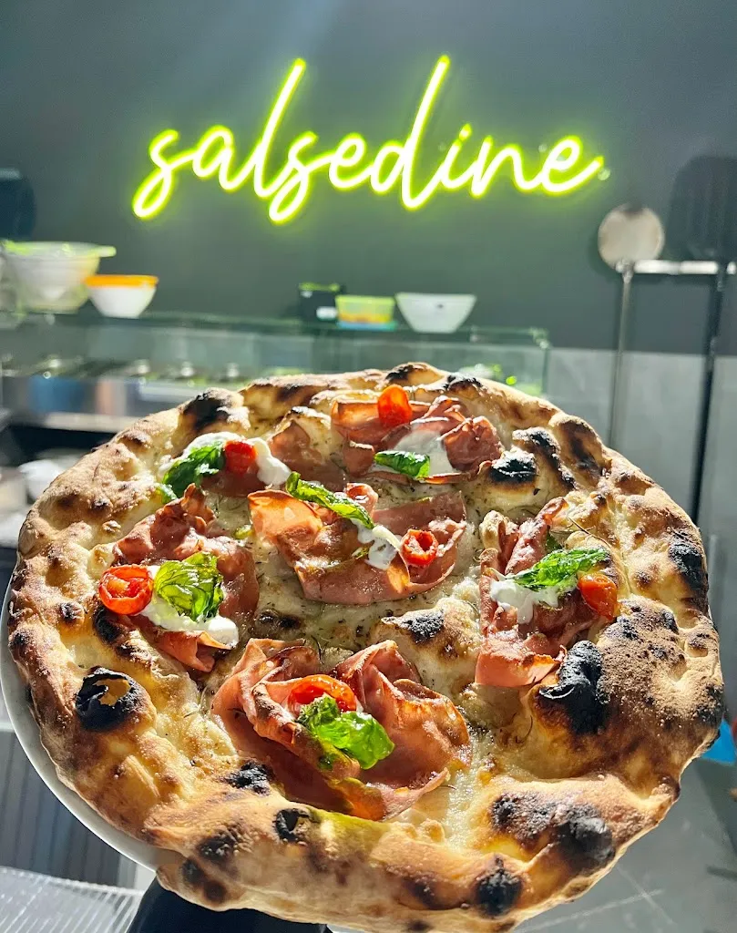 Salsedine restaurant in Locri