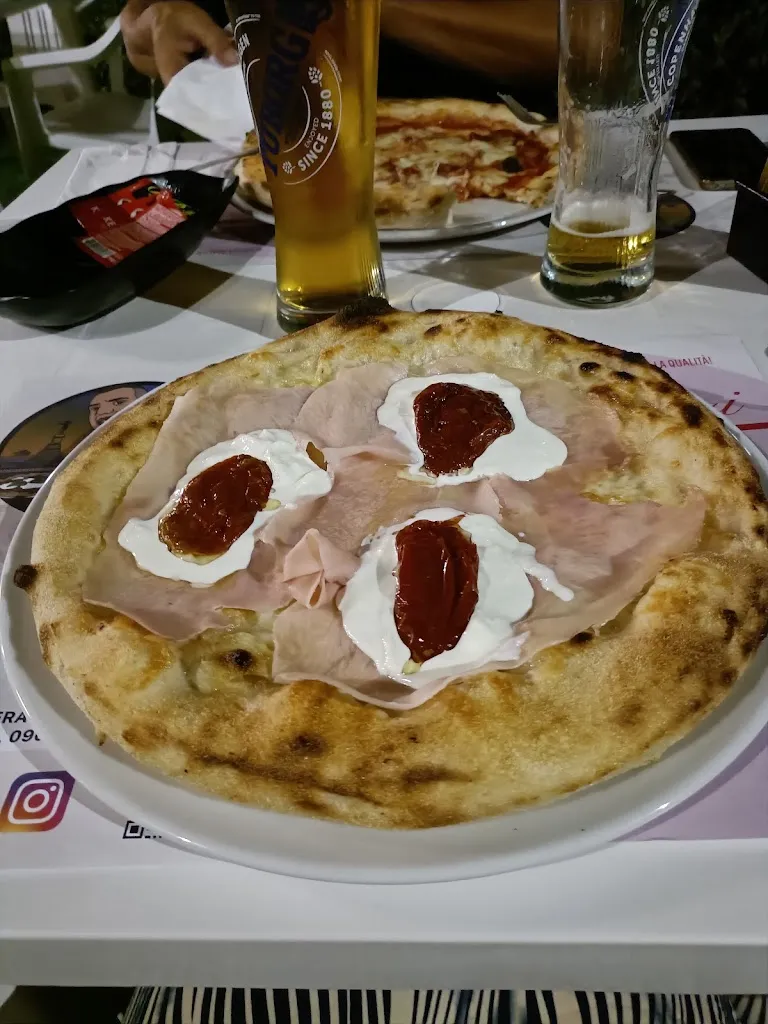 Mirella Ferreri_La Bella Locri di Fuda Rocco_Locri_review