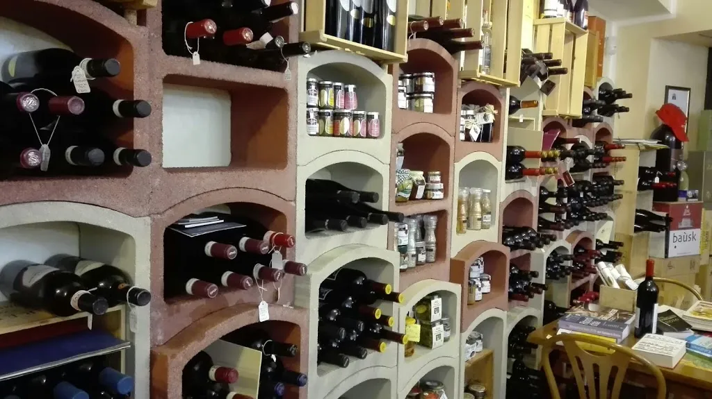 Degusteria Magnatum restaurant in Longobardi