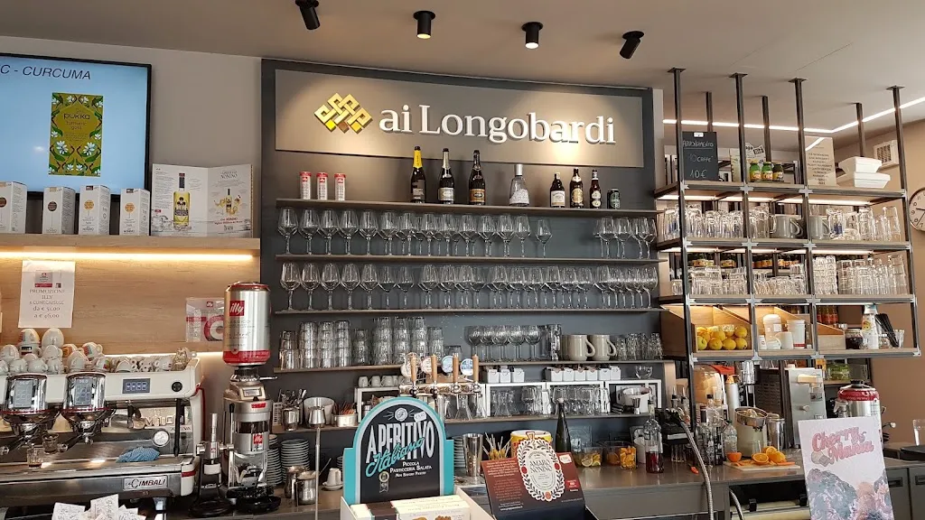Ai Longobardi - Bar Trattoria Gelateria_Longobardi_slider_image_1