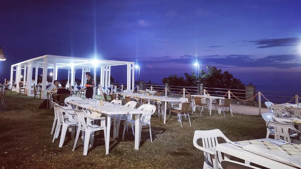 Pizzeria braceria Hamburgeria da Ivano restaurant in Longobardi