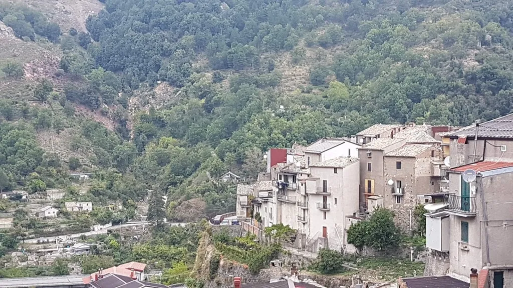 Il Caffe' al Centro di Francesco Longobucco_Longobucco_slider_image_3