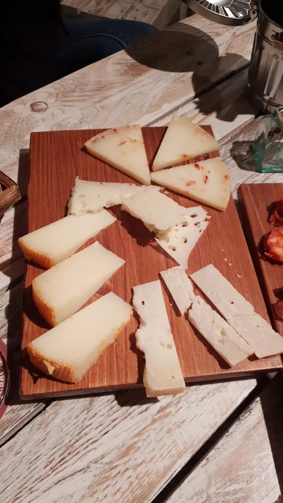 Menu_Enotria Vineria Calabra_Maida_image_3