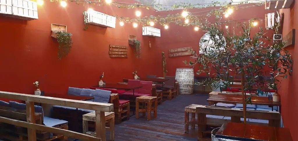 Enotria Vineria Calabra restaurant in Maida