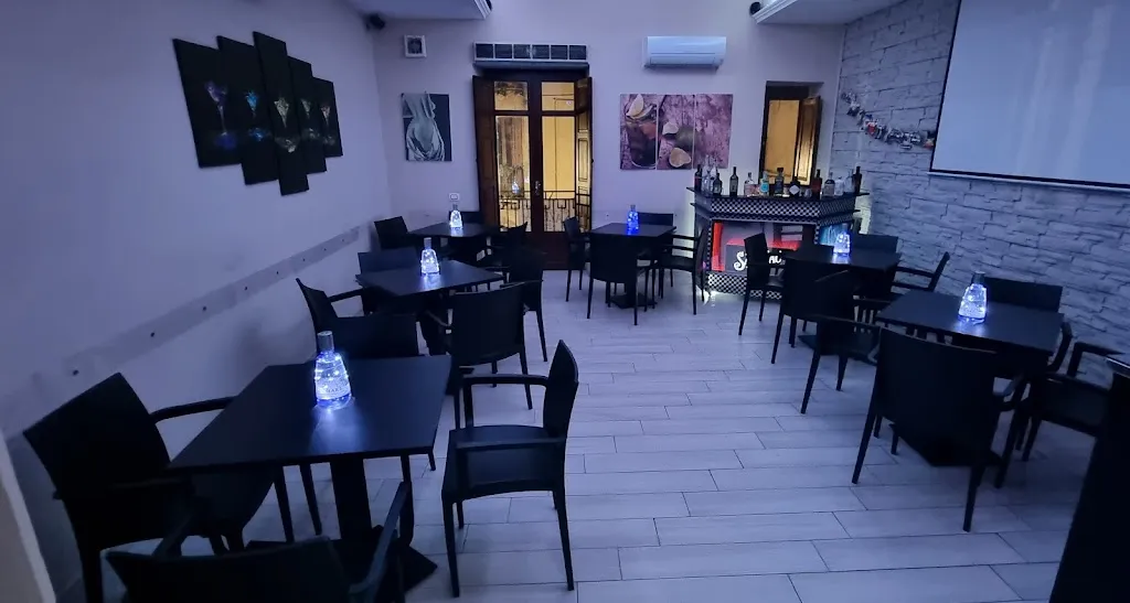 Sazerac Lounge Bar restaurant in Lungro