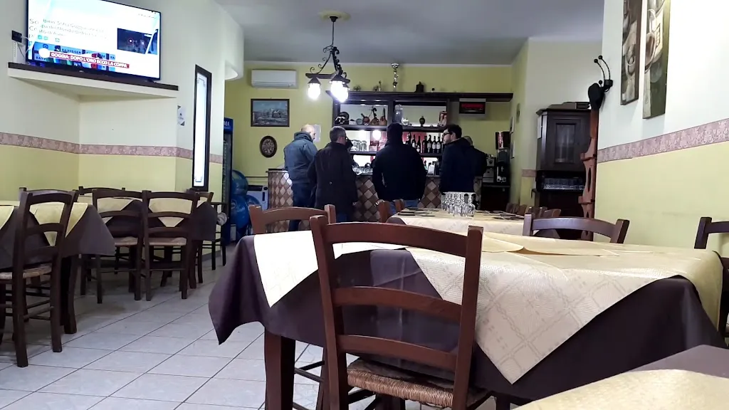 Ristorante pizzeria "Il tapiro" ristorante a Mangone