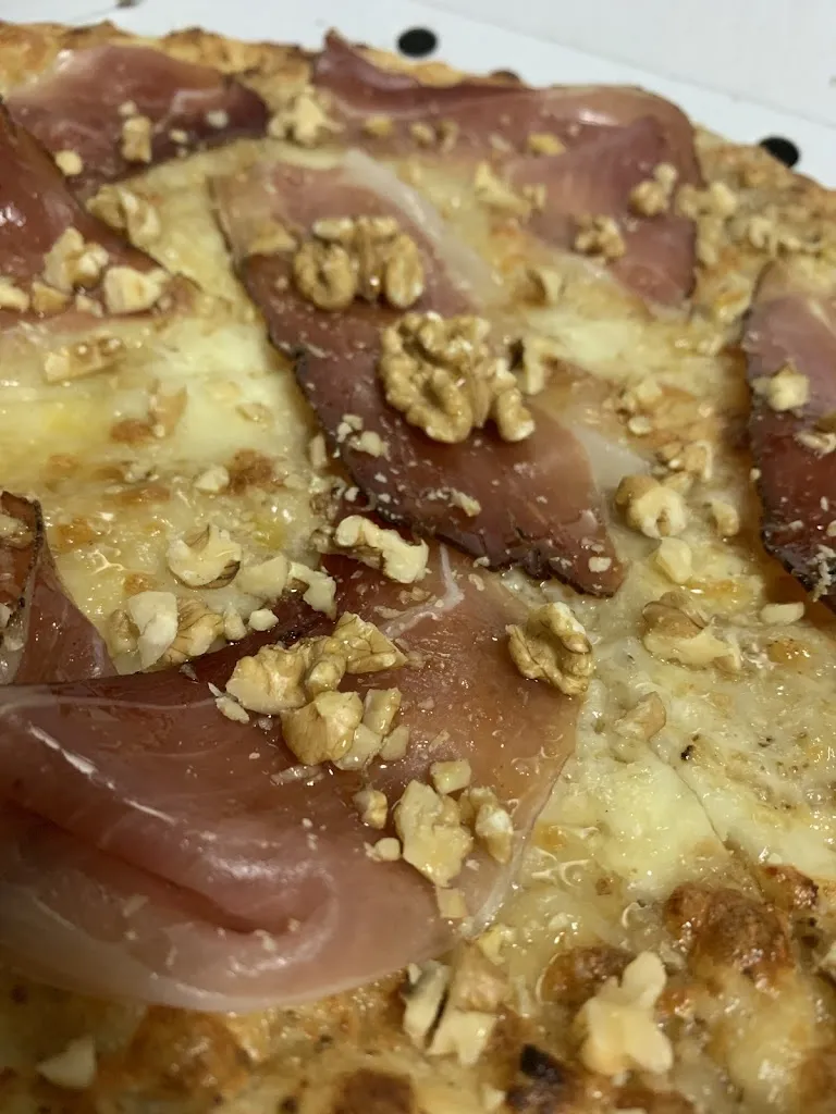 IL RADUNO - Pizzeria dal 1993_Magisano_slider_image_2