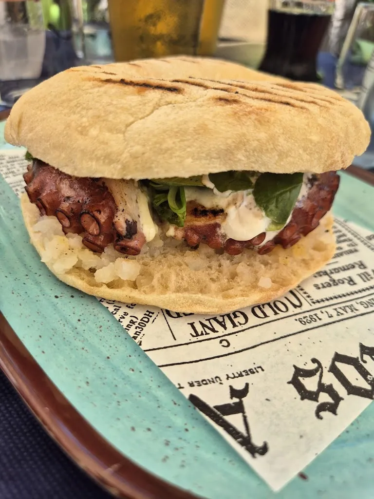 Selene Carrara_Octopus _Marina di Gioiosa Ionica_recensione