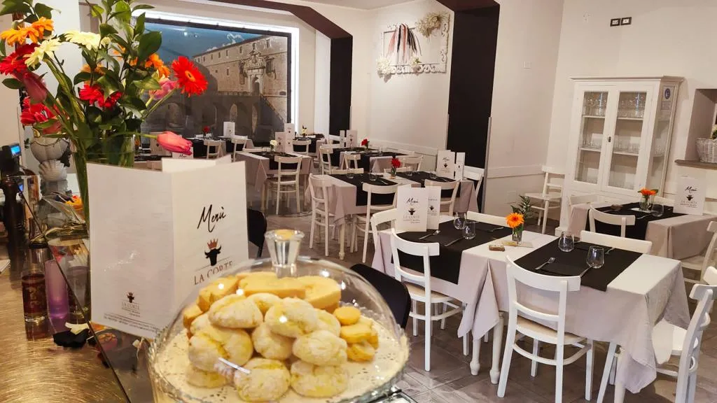 la corte ristorante braceria restaurant in Coppito