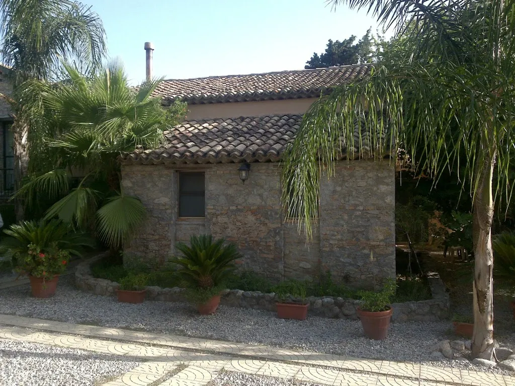 Agriturismo La Calabrisella Davoli marina  restaurant in Marina di Davoli