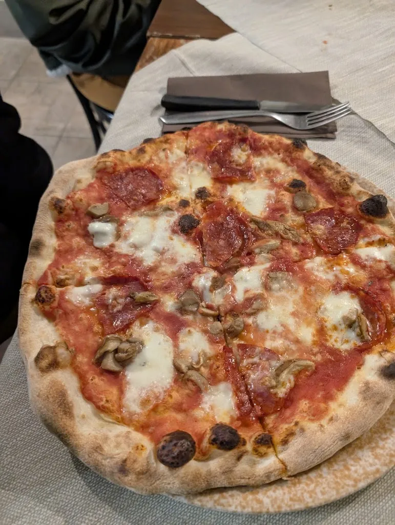 Pizzeria Habanero_Marina di Davoli_slider_image_3