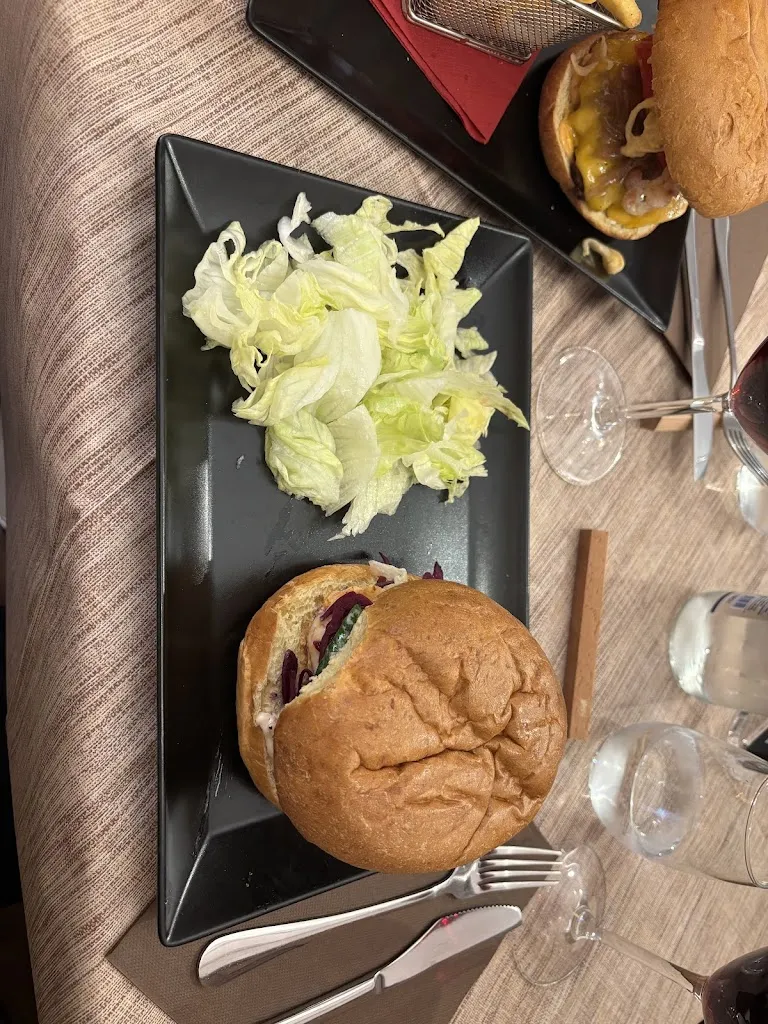 Domenico Damiano Valente_Cris’Beef 106_Marina di Davoli_review